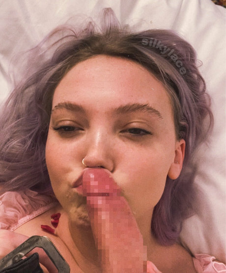 Silkylace0 sex model pics