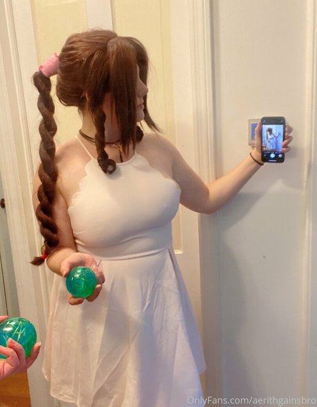 aerithgainsbro nudes actress pictures