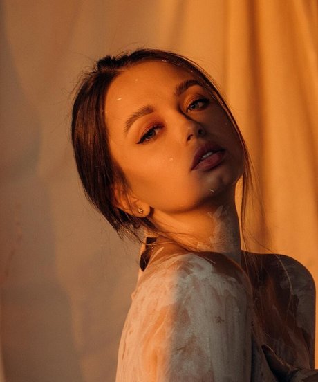 Lubov Gulyak erotic model photo