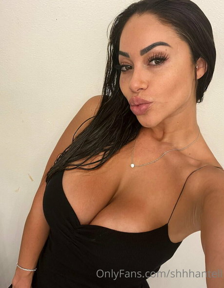 Shantel Tinajero model naked gallery