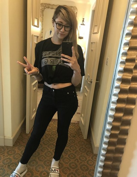 Sinneddonut nice pornstar pics