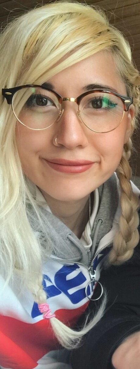 Sinneddonut model xxx pictures