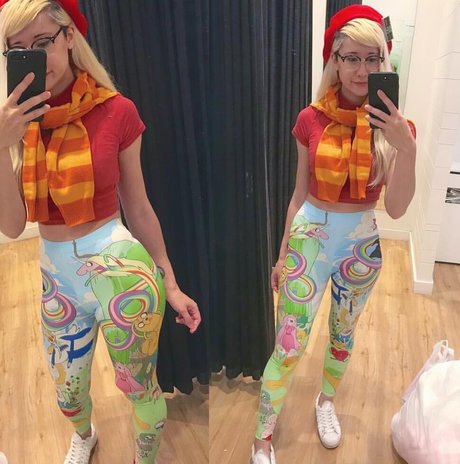 Sinneddonut pornographic actress picture