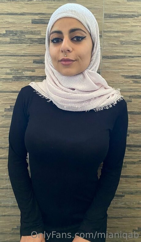 Mia Niqab best model pic