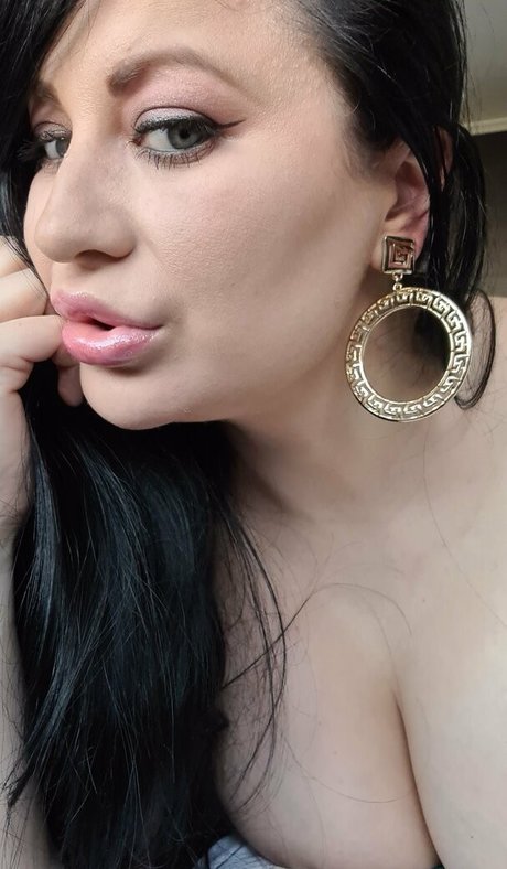 larajadedeene pretty actress img