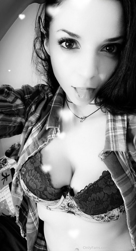 kit katterson freebies hot model images