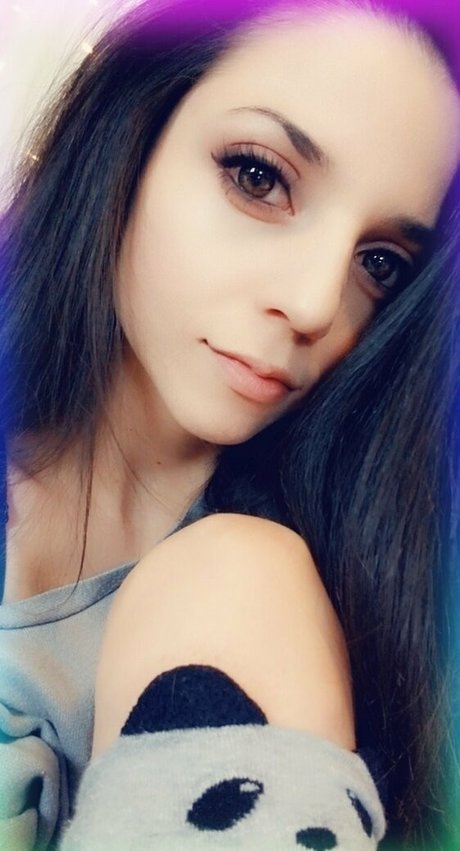 kit katterson freebies top actress photo