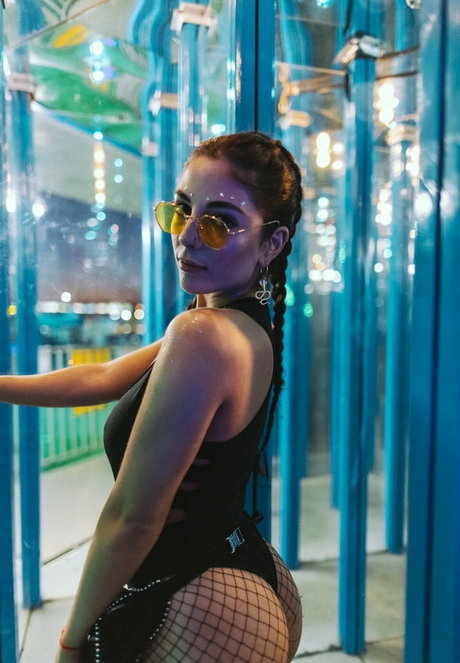 gnarlyrita pornographic actress picture