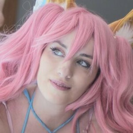 Eveyfoxfire model adult pics