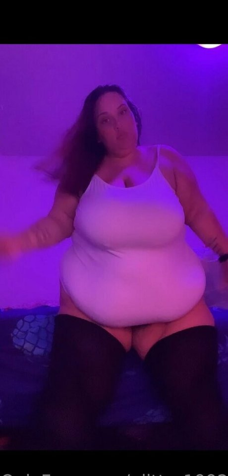 glitter1992 porn model photo