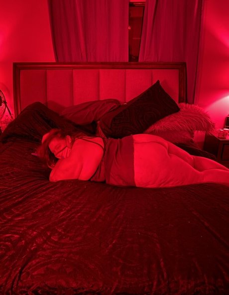 Damnnndezzyyy beautiful model archive