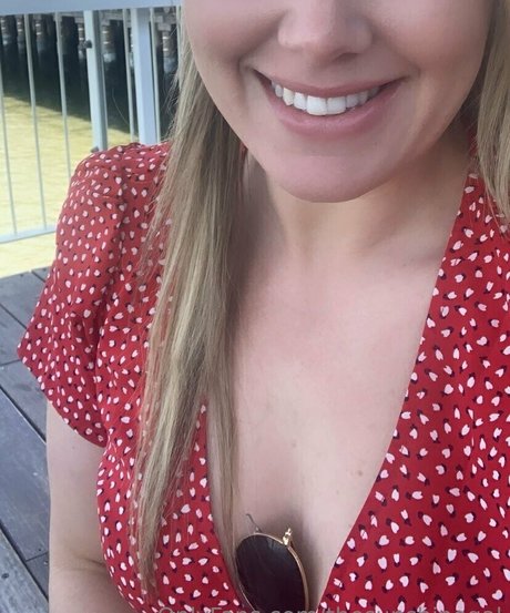 thesunshinegal model nudes photo