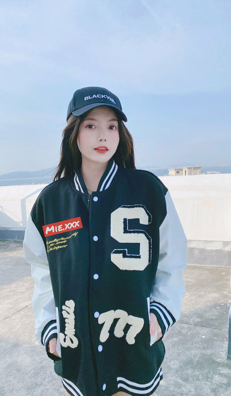 miefree naked model photos