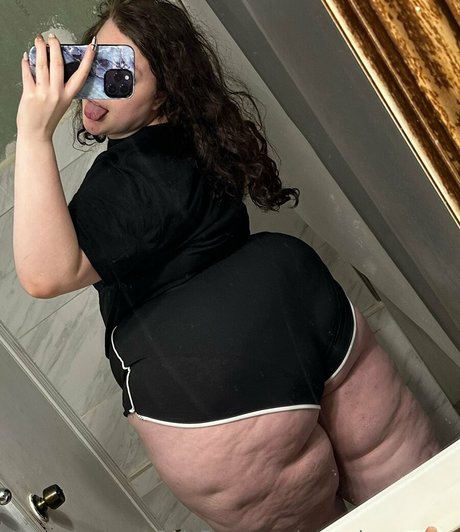 peacchyqueenn adult star images