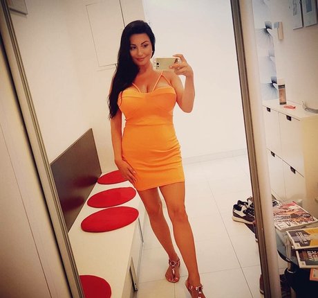 Rita Kyslinger model free pics