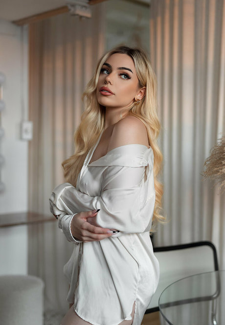 kikmorand 502 sex actress img