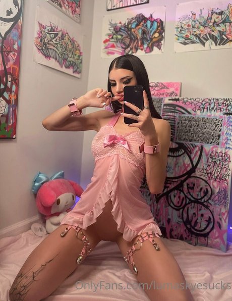 lumaskyesucks xxx actress archive