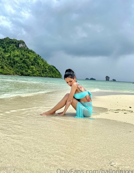 balloonxxx model hot pics