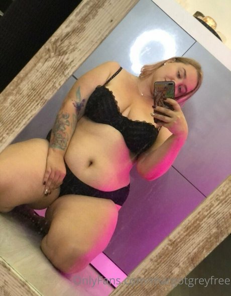 margotgreyfree naked model pic