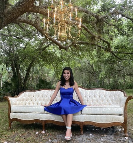 Lilslutlaceyyy pornstar perfect pic