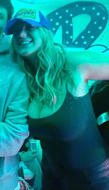 Whitney T model nude photos