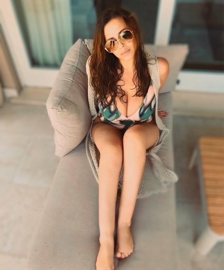 Serena Roberti nude star galleries