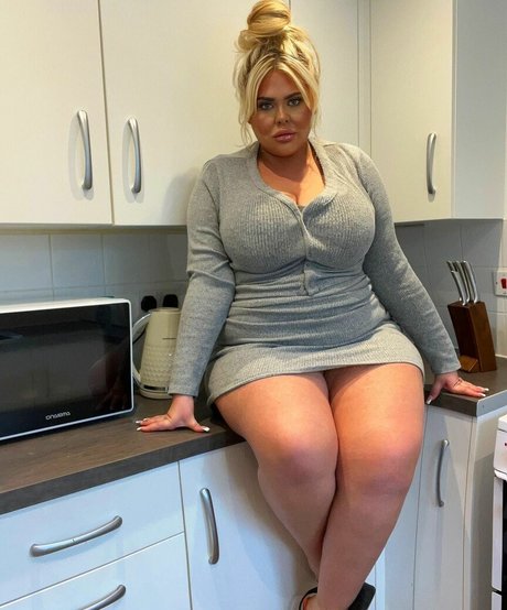 Susannah Elizabeth sex actress photo