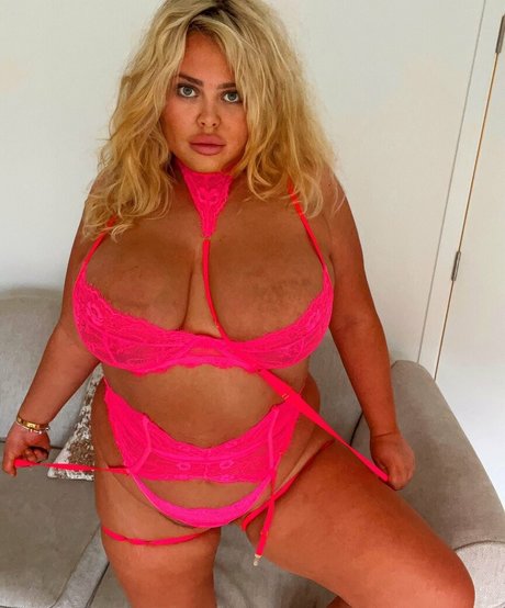 Susannah Elizabeth model beautiful galleries