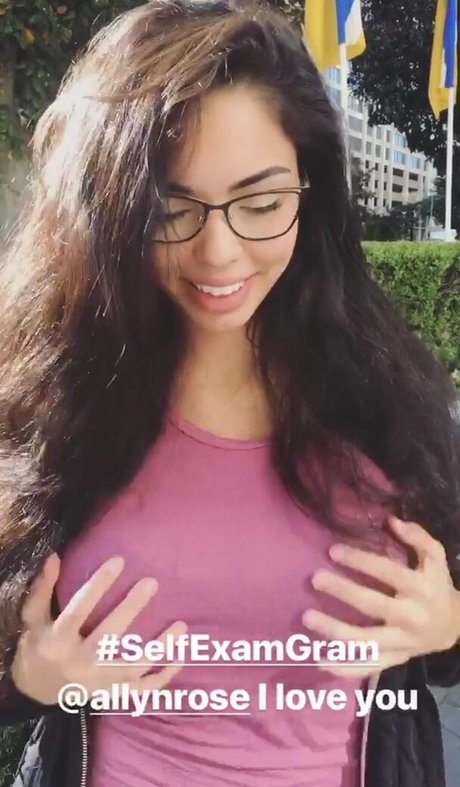 Tara Yazdi sex star images