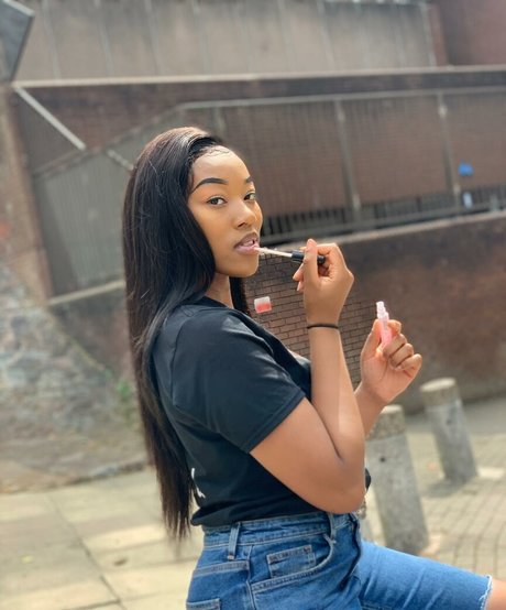 thecleopatraway model pretty pics