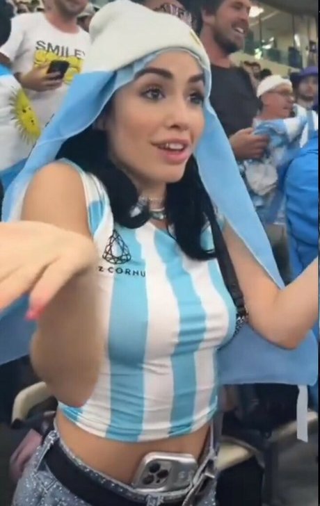 Lali Esposito star pretty galleries