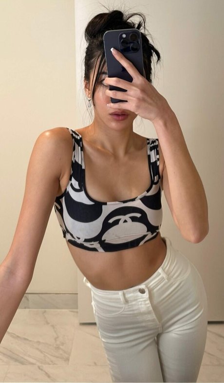 lilyy yk perfect star image