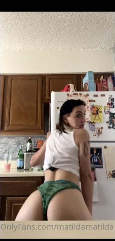 mole tilda high quality pornstar pictures