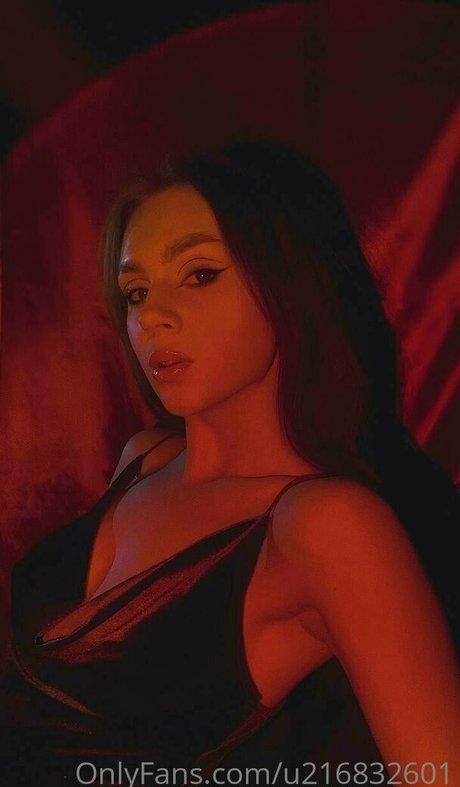 dinajuice naked star image