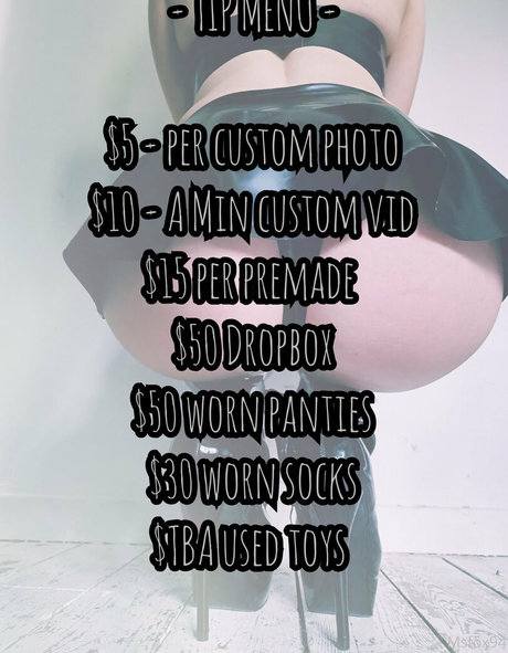 msfox94 erotic model picture