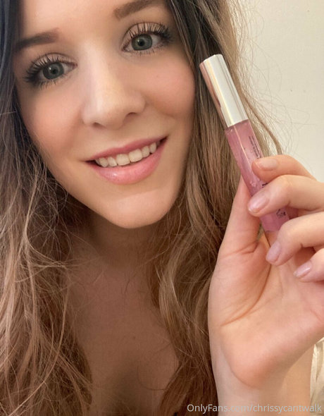 chrissycantwalk star nudes picture