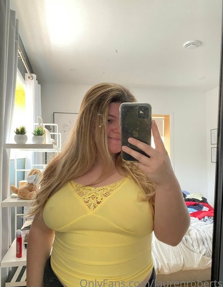 laurenroberts pretty actress images