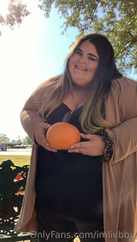 imlivbby pornographic model pic