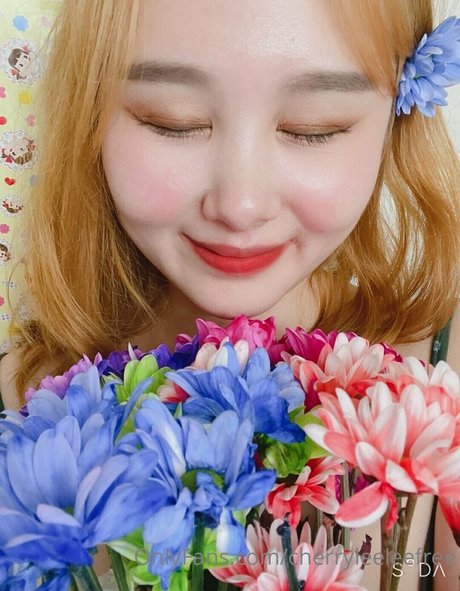 cherryleeleefree hot pornstar photo