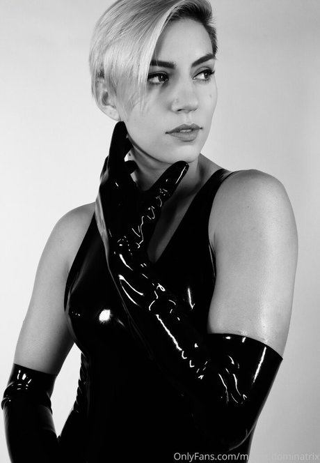 matrix dominatrix nice actress photo