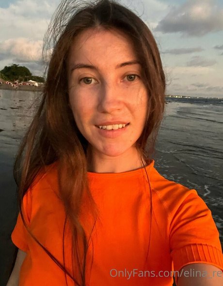 elina re pretty actress photo