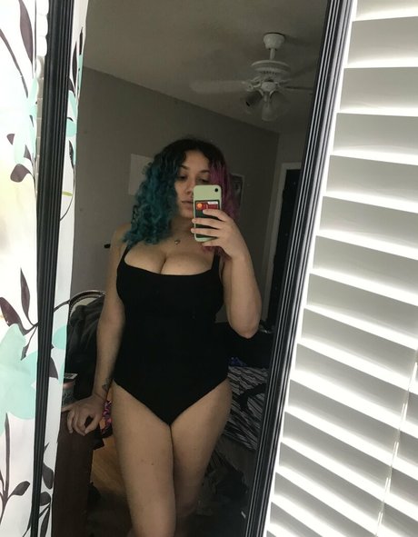 itselliemay pornstar erotic gallery