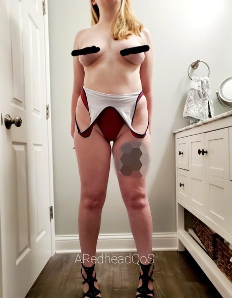 aredheadqosfree sexy star galleries