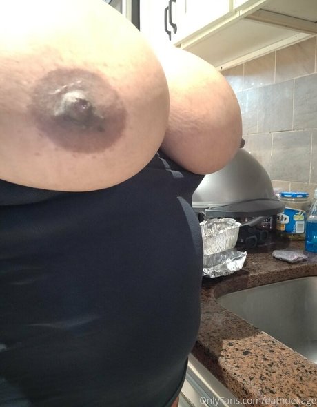 dathoekage porn model archive