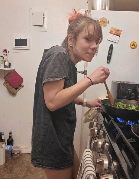 Ari cakes model hot gallery