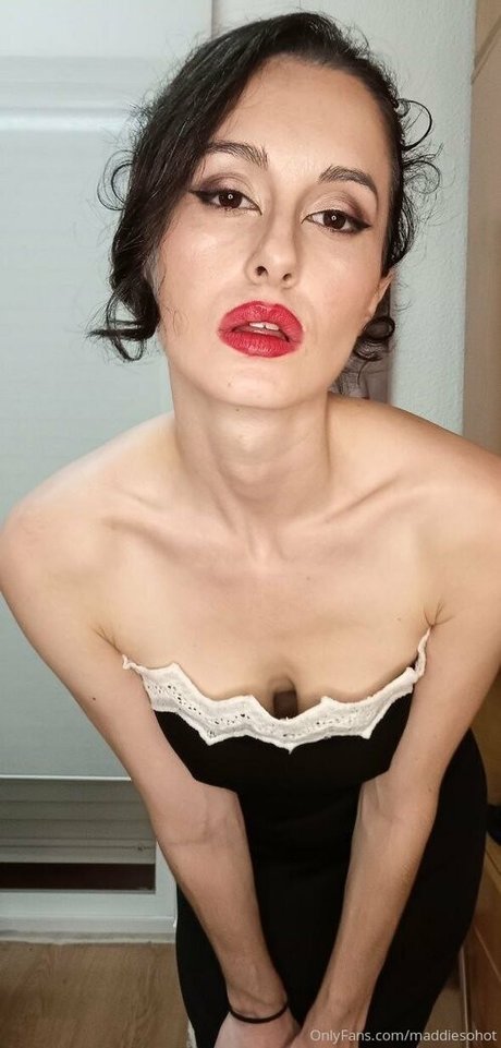 maddiesohot art actress photo