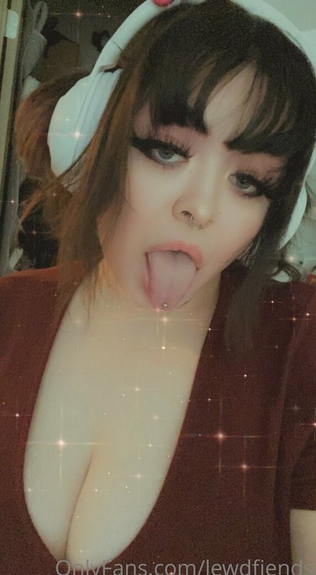 Lewdfiends erotic star pics