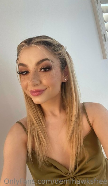 demihawksfree model best pics