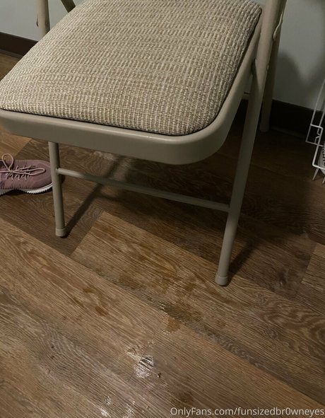 funsizedbr0wneyes model xxx pic