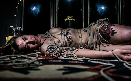 funsizedbr0wneyes sexy model pic